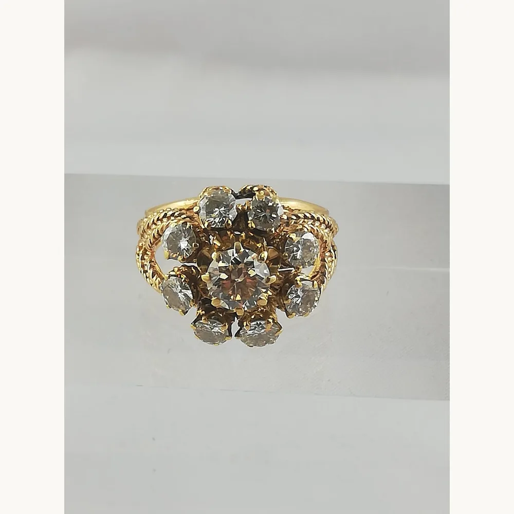Bijou ancien en or et diamants pour estimation patrimoniale a Cannes
